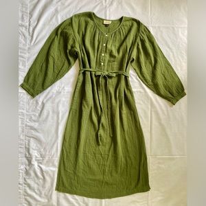 New, no tag. Universal Thread relaxed, olive green color. 100% Cotton.